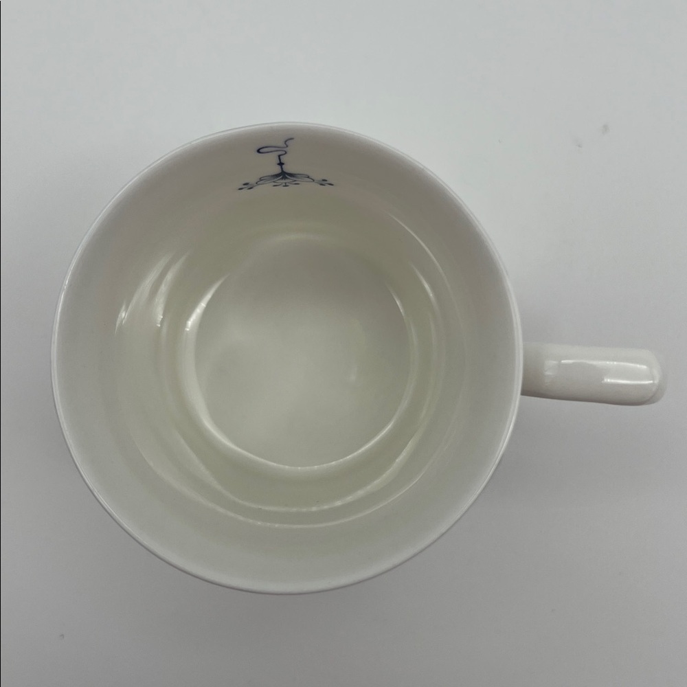 Elegant and Dainty ‘Ingrid’ Blue and White Fine Bone China by Queen’s. - Picture 6 of 9